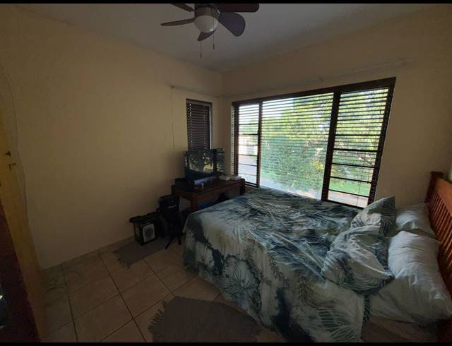 2 BEDROOM FLAT FOR SALE IN VANDERBIJLPARK SE 2